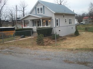 100 Maple Ave, Charles Town, WV