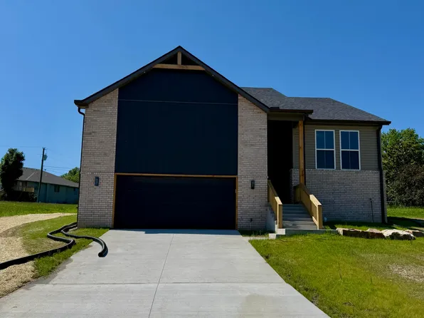 851 Tomahawk Court, Marshfield, MO 65706