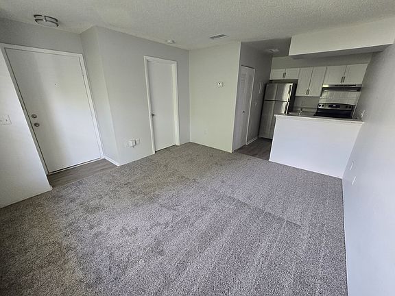 4th image of 5157 Westwinds Dr