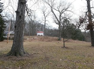 Pleasant Valley Rd NE, New Philadelphia, OH 44663