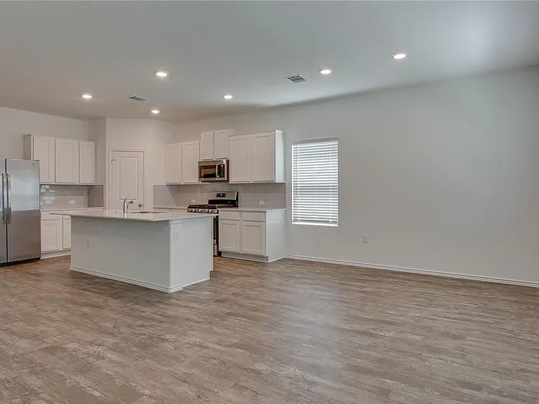 6721 Hartlage St — Photo 11