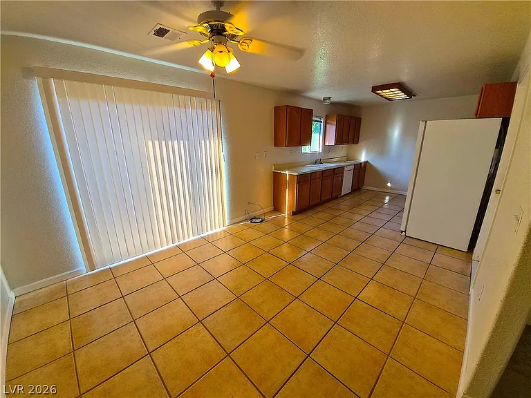 1040 Marne Ct #D — Photo 4