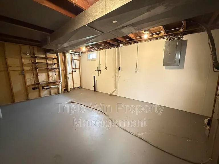 1315 Bobolink Dr — Photo 37