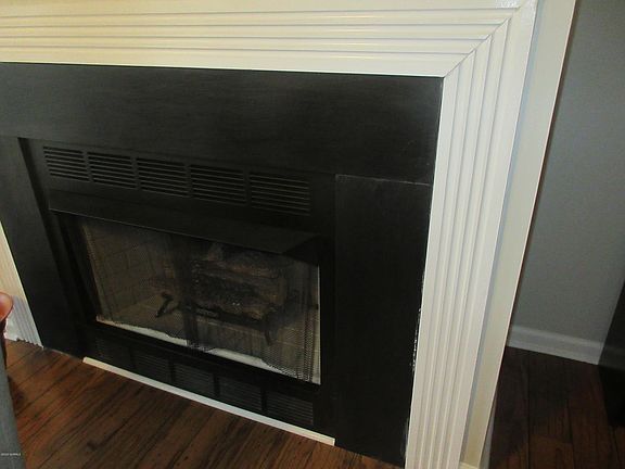 5th image of 1600 Willoughby Park Court #B