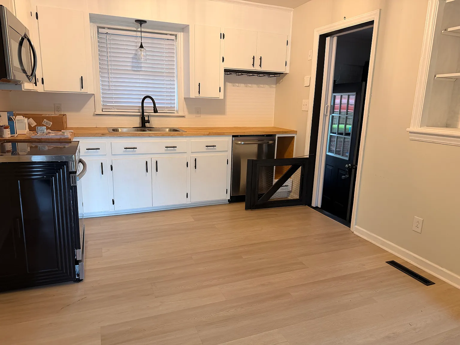 3 bed, 1425 sqft, $1,650 — Photo 3