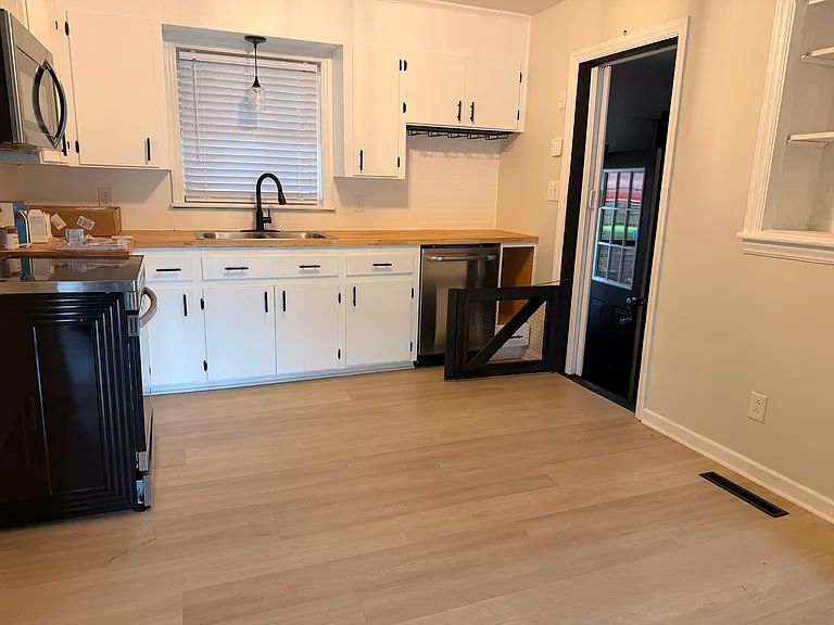 527 Katherine Ave — Photo 3