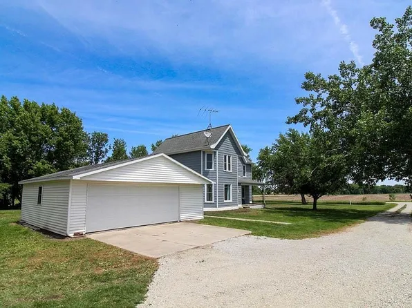 18207 X Ave, Dike, IA 50624
