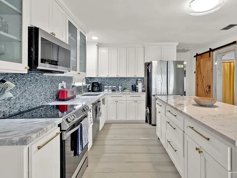 210 W Gardenia St #12 — Photo 5