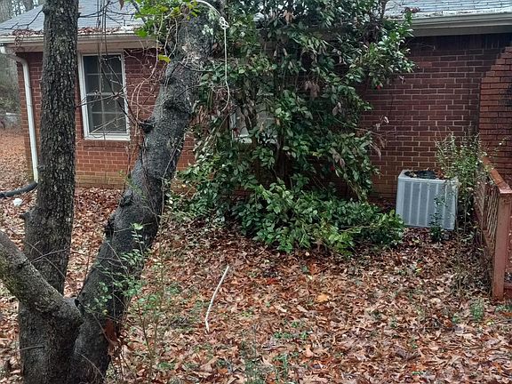 5th image of 5005 Gwendoline Dr