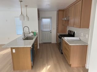 2209 W Laramore Ln, Santa Ana, CA 92706