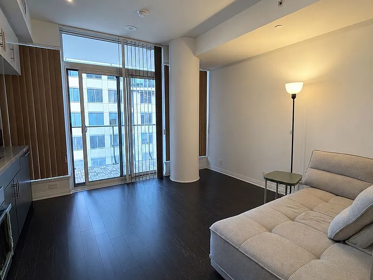8 Mercer St #1504 — Photo 4
