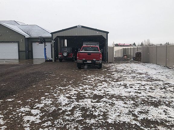 Storage, parking shed, extra
