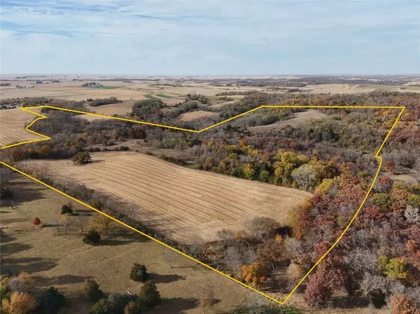 Timber Rd, Monticello, IA 52310