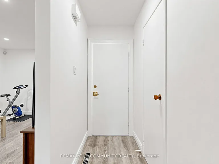 63 Patrice Cres #UPPER — Photo 19