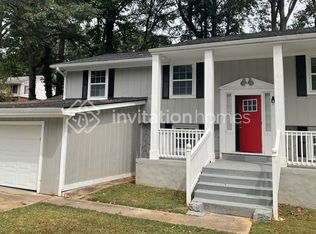 2300 Pebble Rock W, Decatur, GA 30035