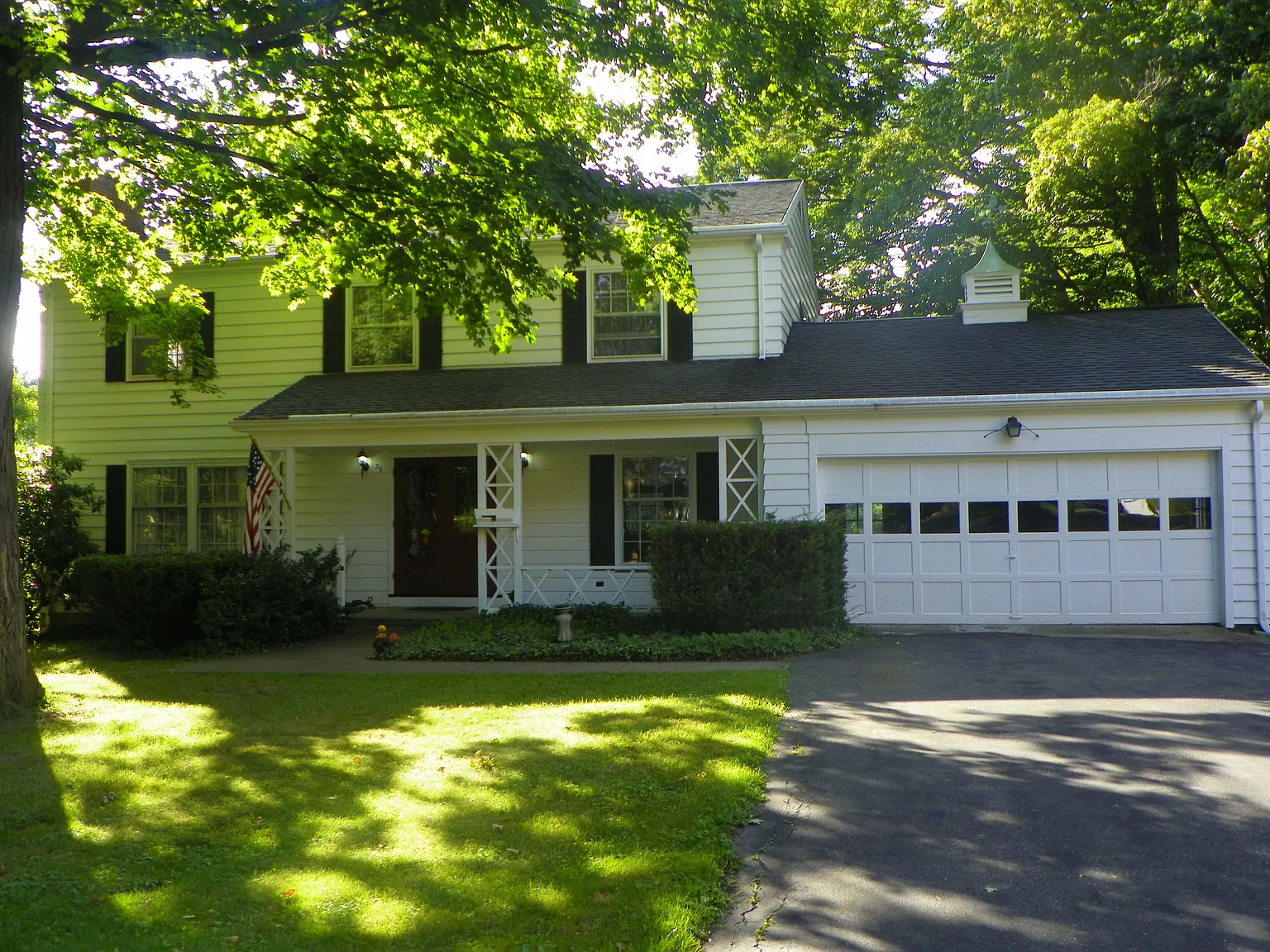 35 Risley St photo 1