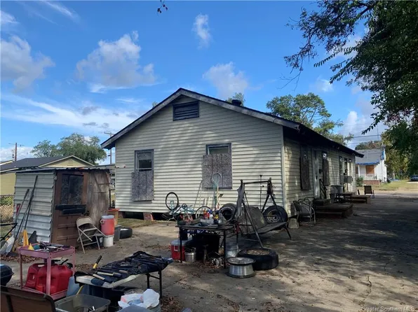 915 N Blake St, Lake Charles, LA 70601