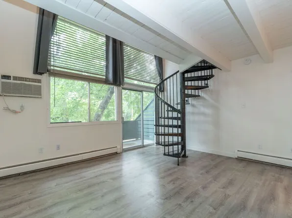 1842 Canyon Blvd APT 205, Boulder, CO 80302