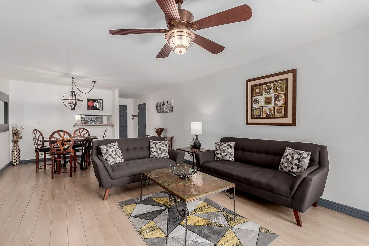 2 bed, 2.0 bath, 1097 sqft, $2,088 — Photo 3