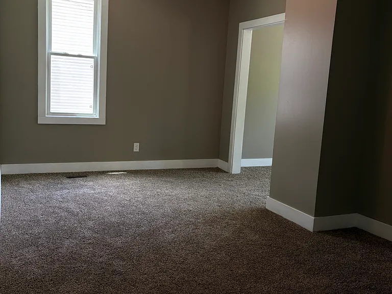 2306 6th St SW — Photo 3