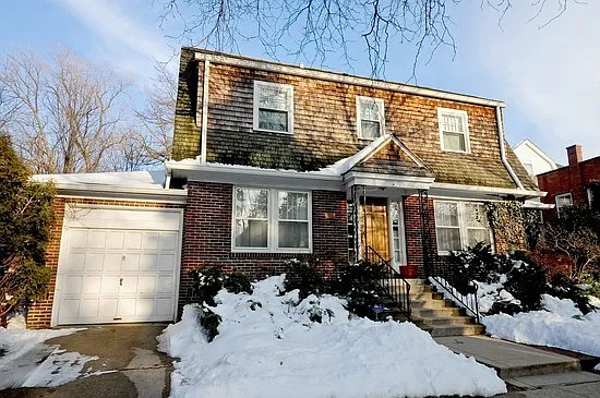 1109 Asbury Ave photo 1