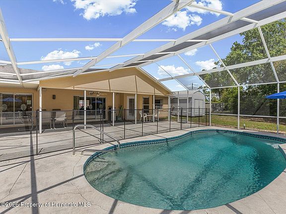 3rd image of 8052 Spring Hill Dr