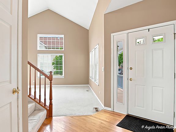 5th image of 331 Hampton Ct