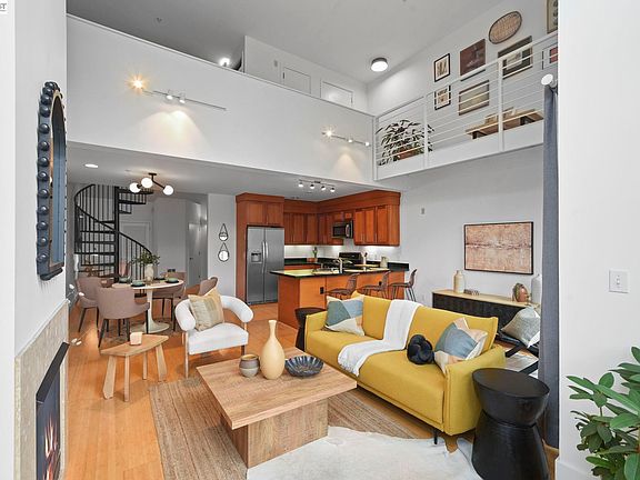 5th image of 3960 Adeline St APT 107