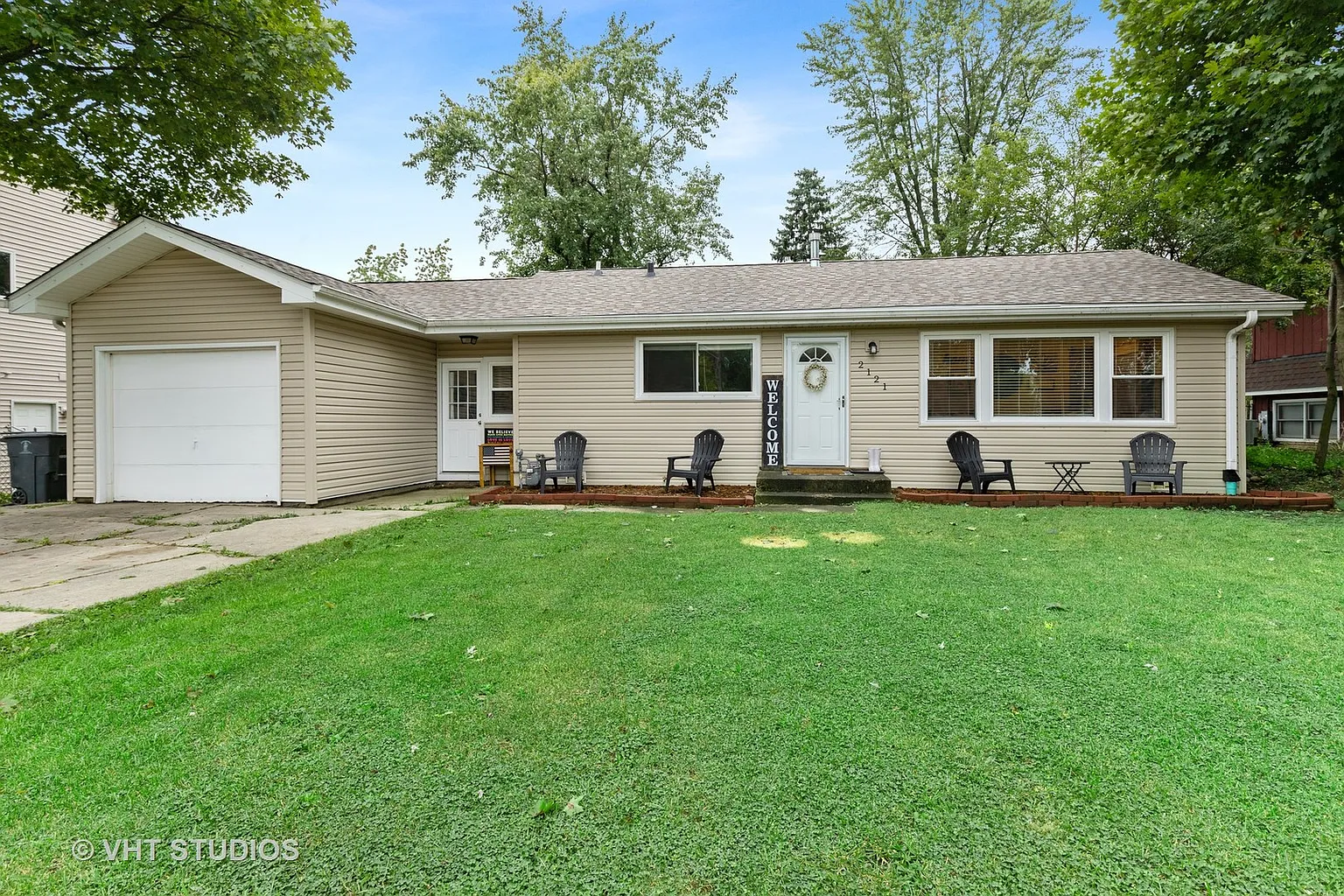 2121 Woodlane Dr photo 1