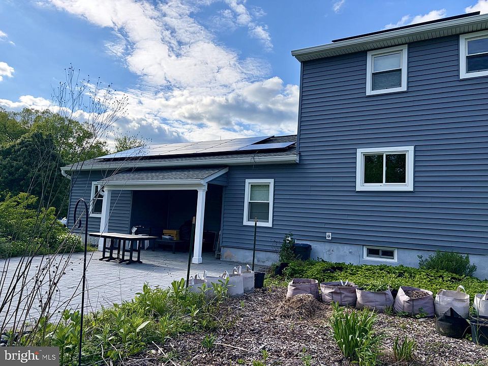 2nd image of 34 Woosamonsa Rd