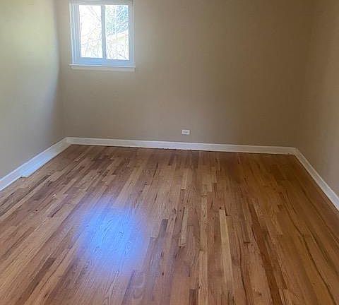 5th image of 902 E Morris Dr
