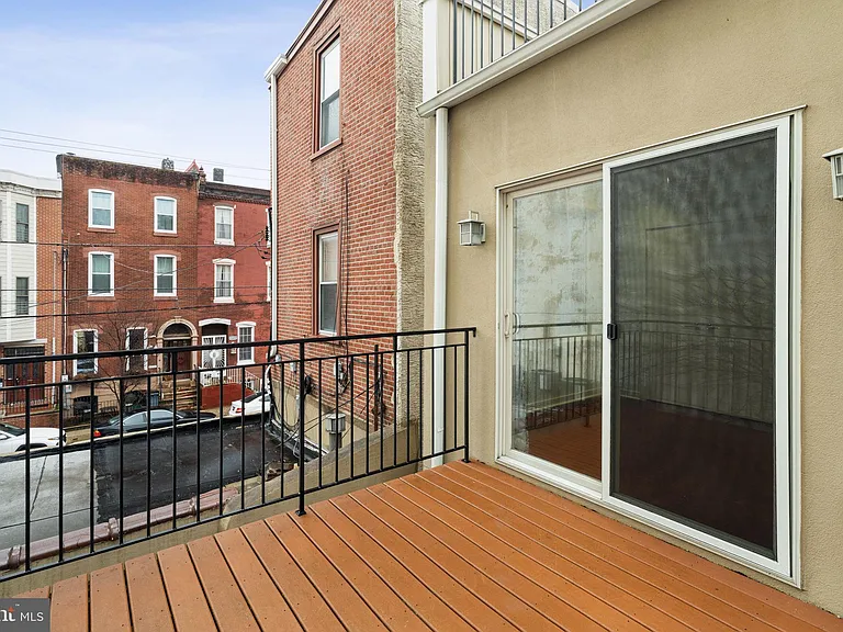 765 S 15th St — Photo 36