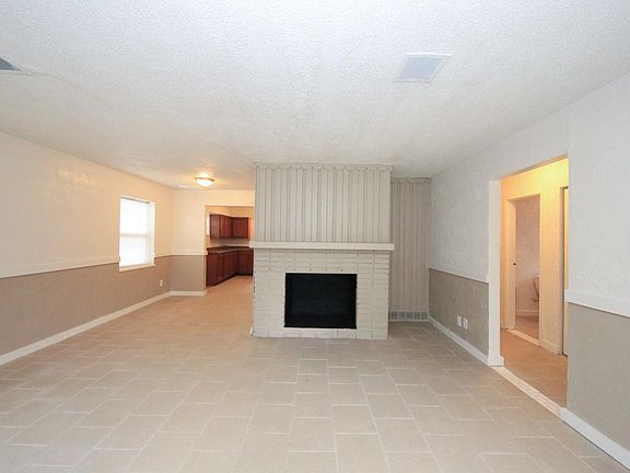 4th image of 1347 Cory Dr