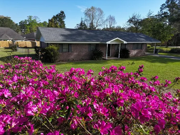 1013 Remington Ave, Thomasville, GA 31792