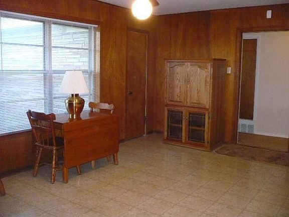 3rd image of 3113 Phoenix Dr