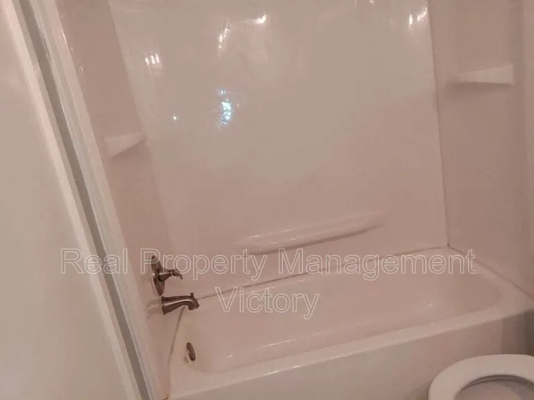 1171 16th Ave S #T — Photo 10