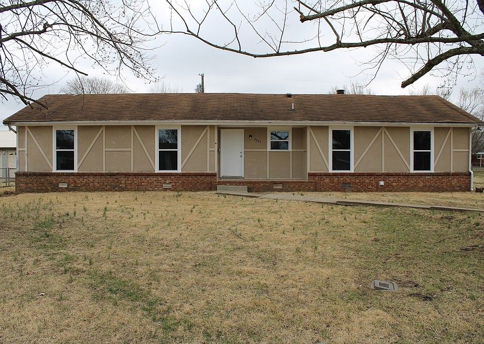 1st image of 2241 Robin Dr