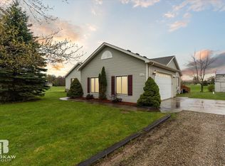 5040 Thomas Rd, Metamora, MI 48455