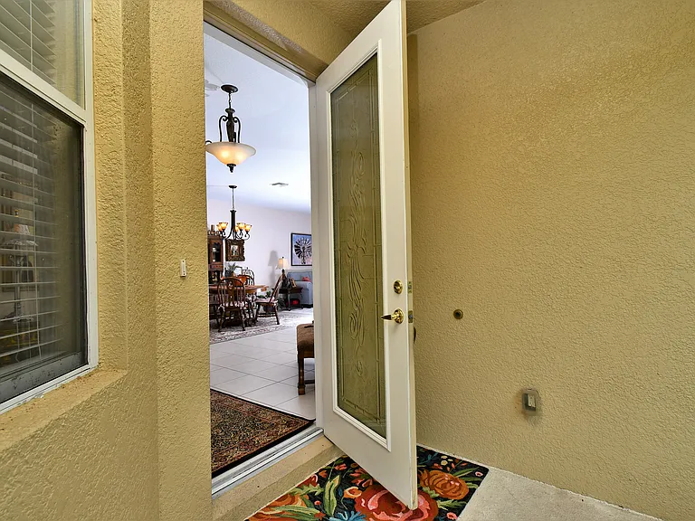 4808 Fairloop Run — Photo 12