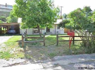 316 S 8th St, Thermopolis, WY 82443