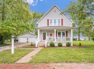 380 E Walnut St, Argenta, IL