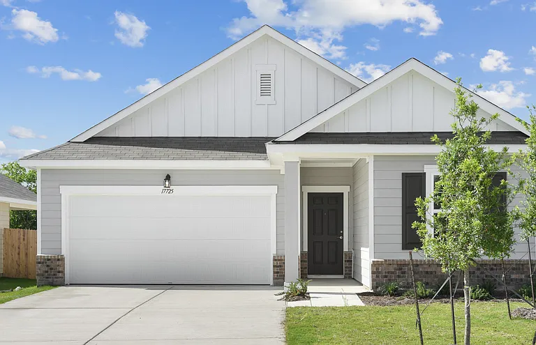 Beacon at Vine Creek Rental Homes — Photo 5