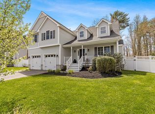 45 Saw Mill Ln, Rockland, MA 02370