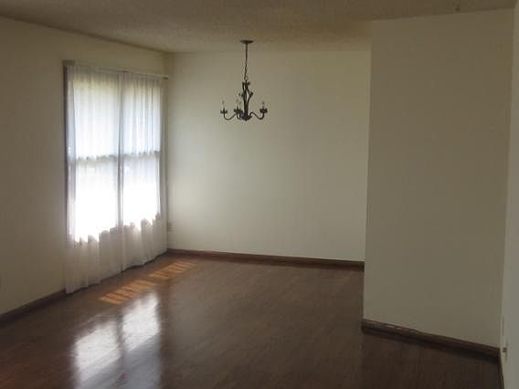 3rd image of 9151 N 51st St