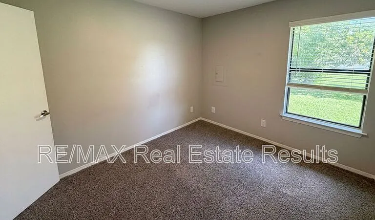 4416 W Acoma St — Photo 10
