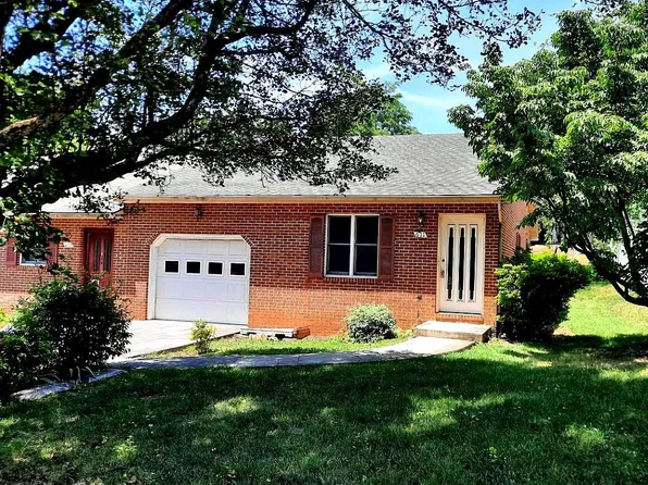 611 Mount View St, Front Royal, VA 22630