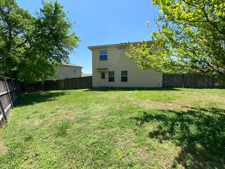 7908 Nater Ln — Photo 23