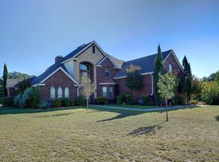 163 Rattling Antler Ct, Azle, TX 76020