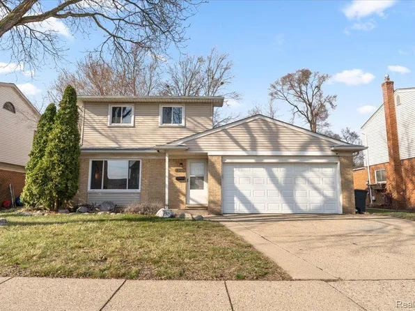 40734 Pinetree Dr, Plymouth, MI 48170
