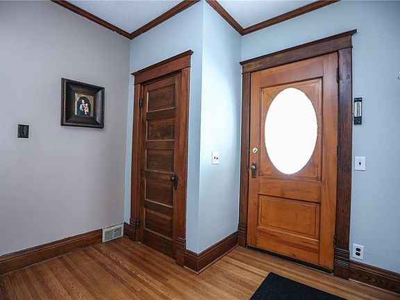 4th image of 38 Prospect St